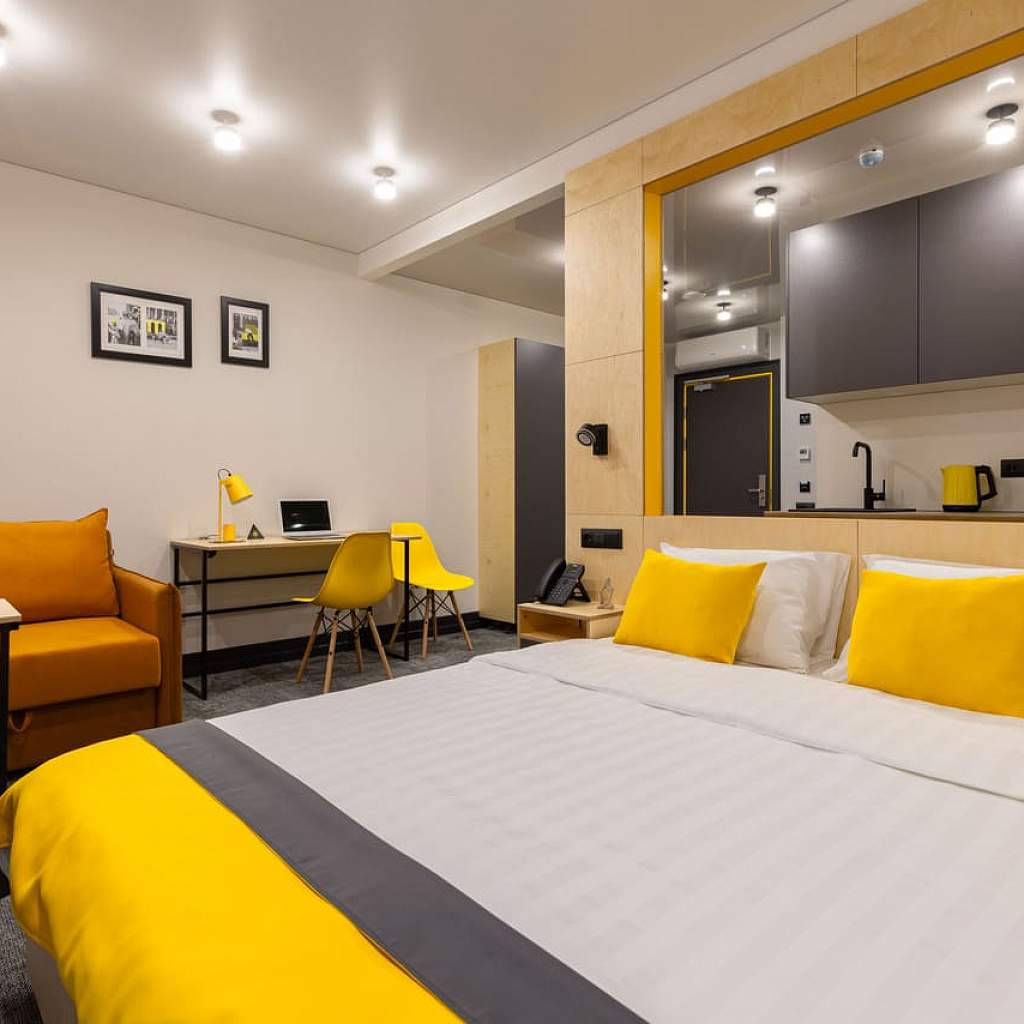 Длительное проживание  в izzzi